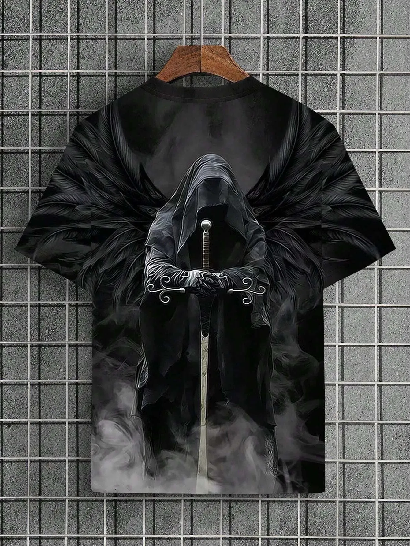 Casual Round Neck T-shirt With Reaper.