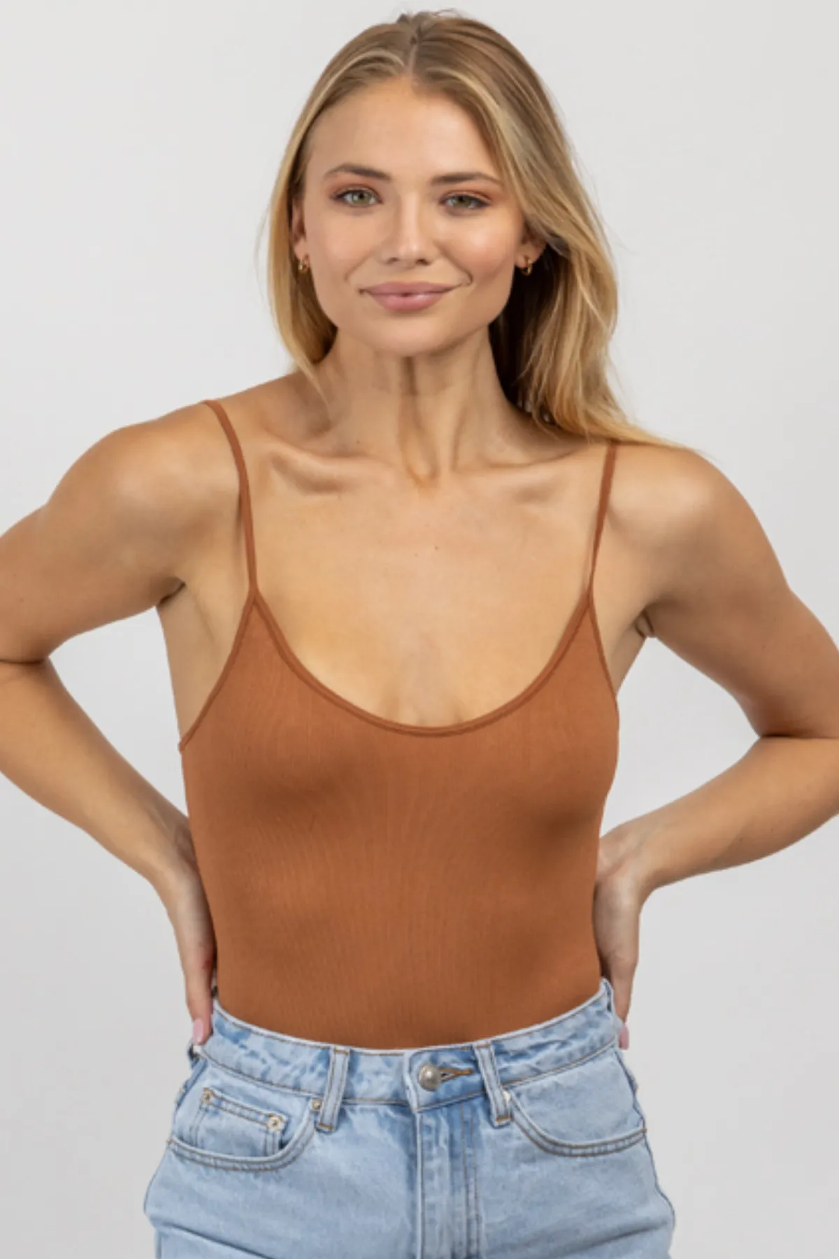 COPPER RIB SCOOPNECK CAMI BODYSUIT