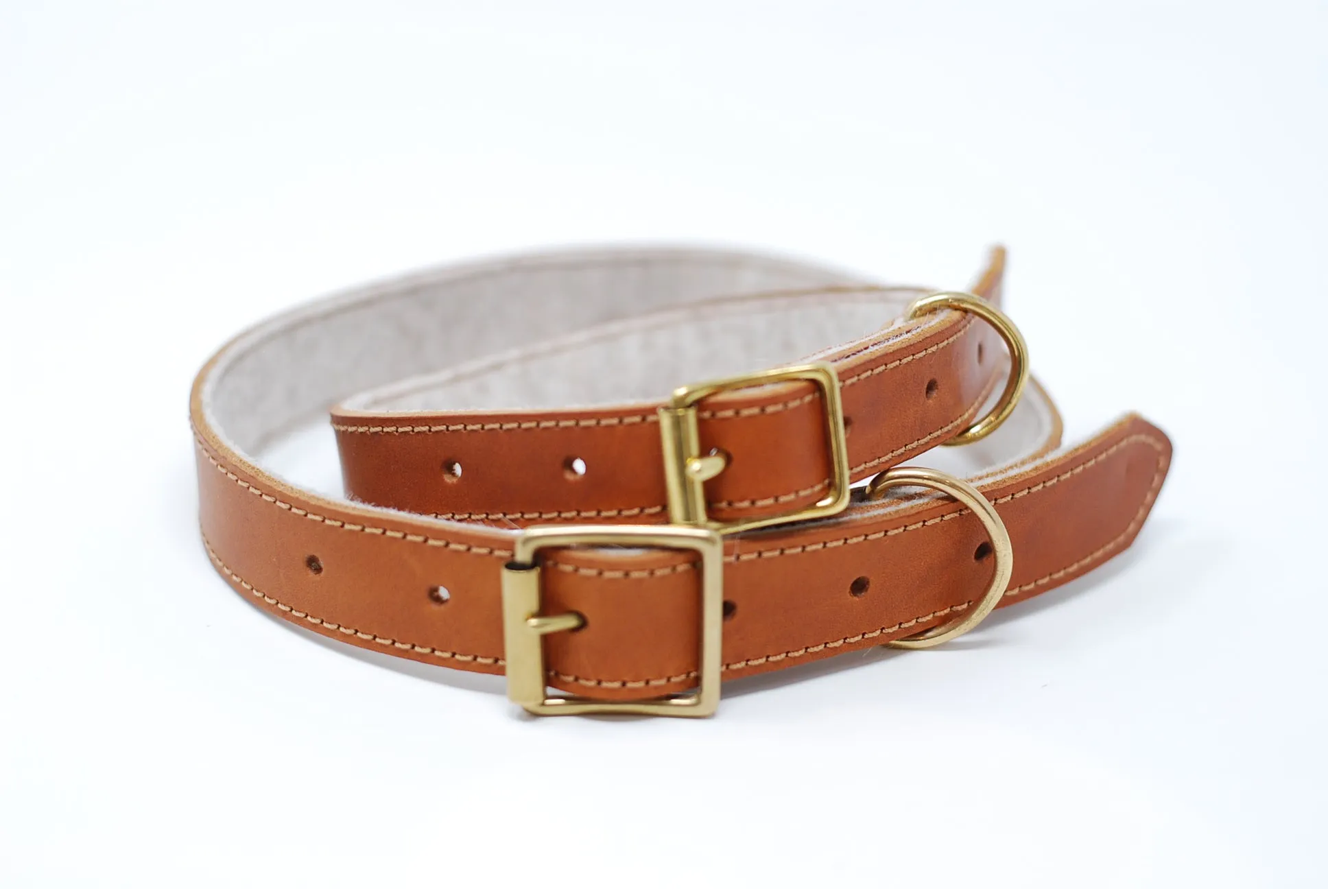 Leather and felt dog collar