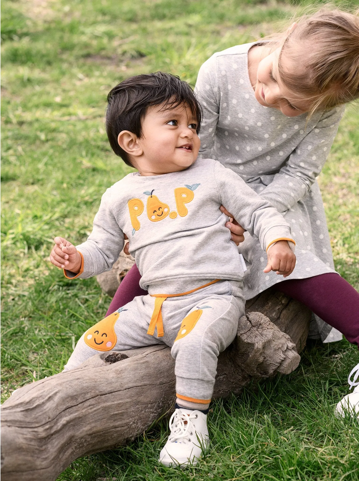 PO.P Applique Baby Top