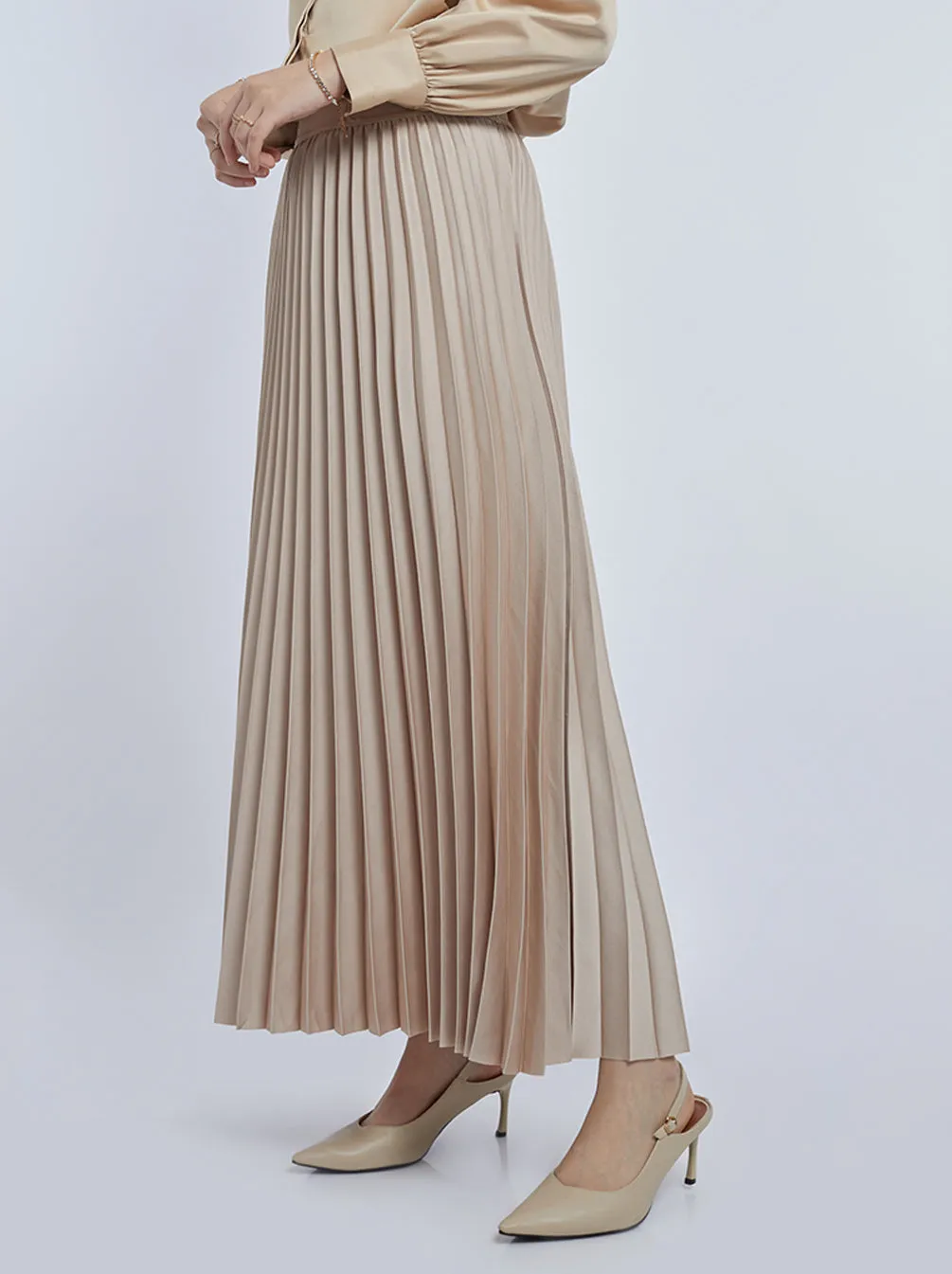 SATIN PLEATED SKIRT PLAIN SAND