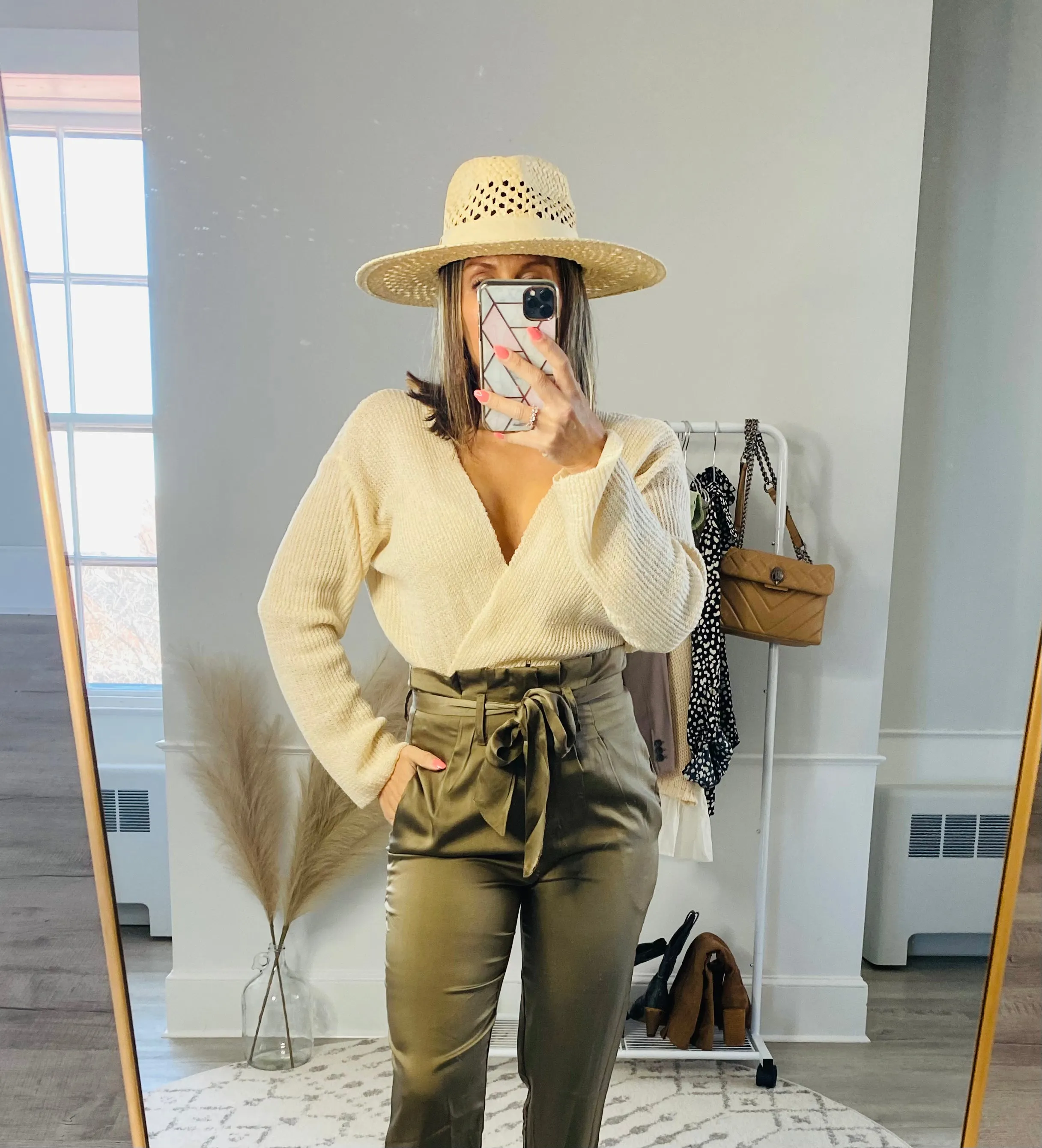 *SURPLICE SWEATER TOP CREAM