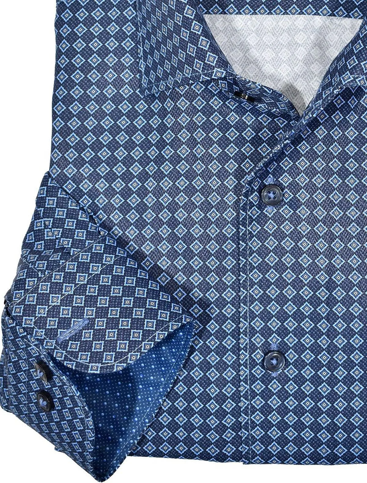 WM563R Slim Fit Cardin Roll Medallion Shirt