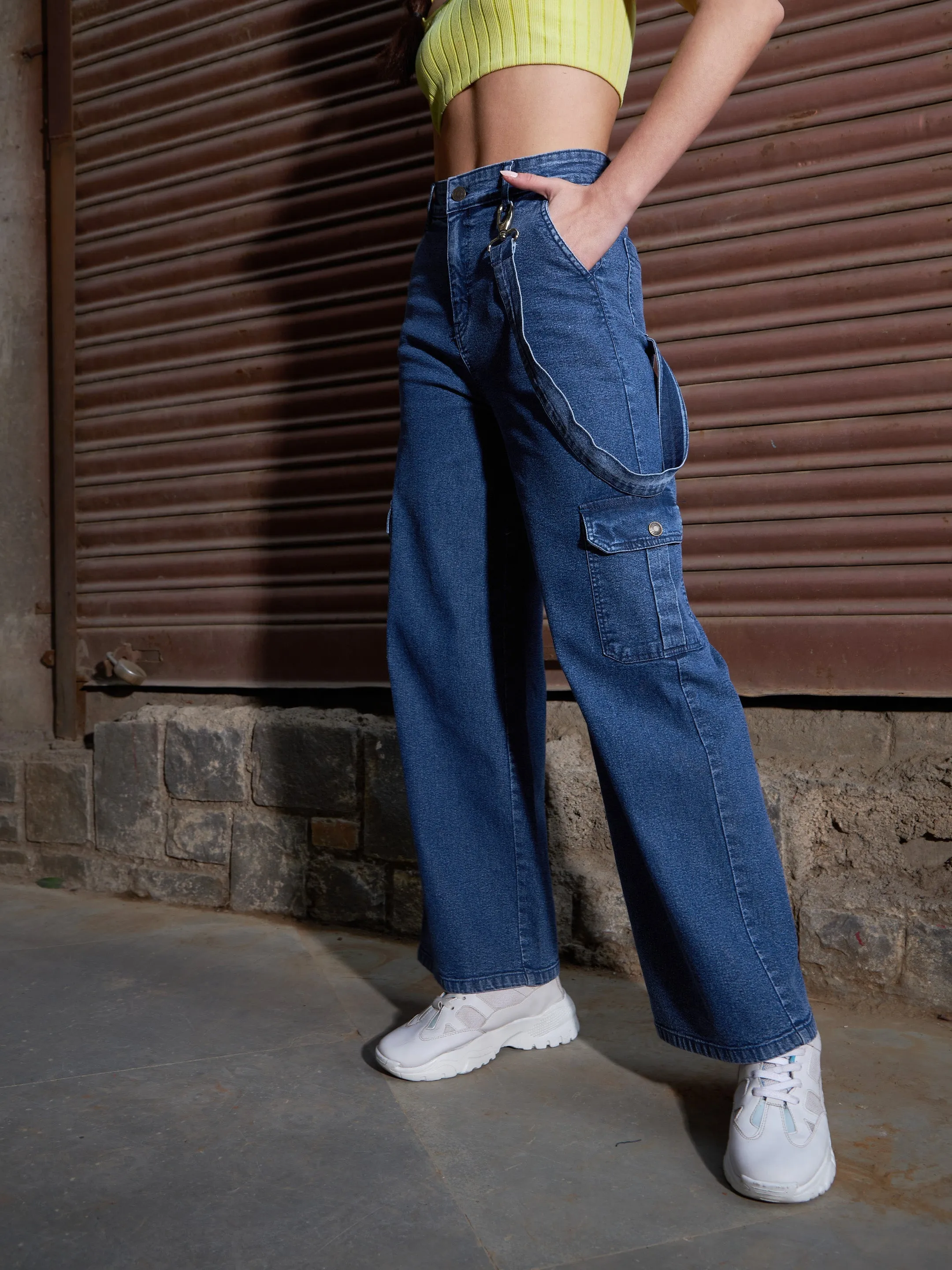 Women Blue Denim Side Patch Pockets Jeans