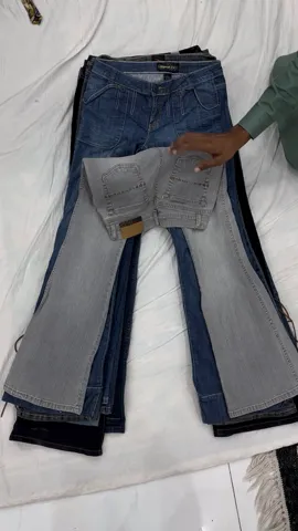 Y2K IT GIRL DENIM FLARED JEANS
